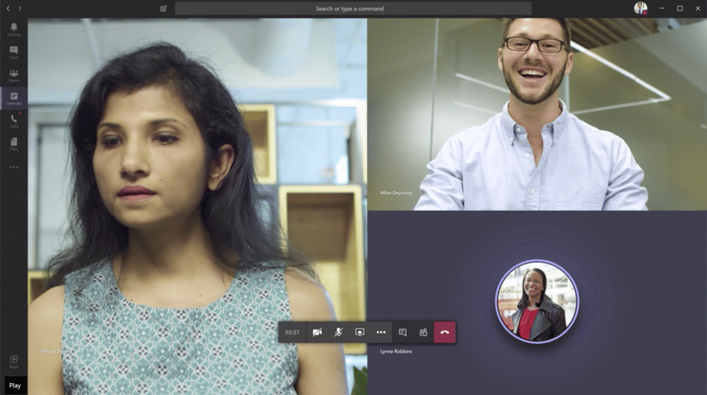 Picture showing three people having a meeting in Microsoft teams